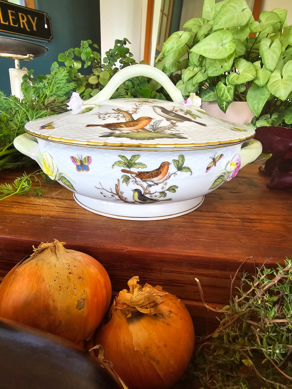 Herend porcelain lidded vegetable dish