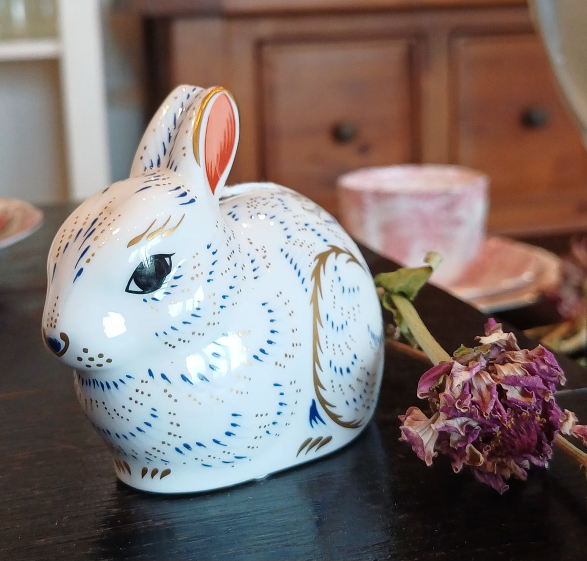 Royal Crown paperweight rabbit