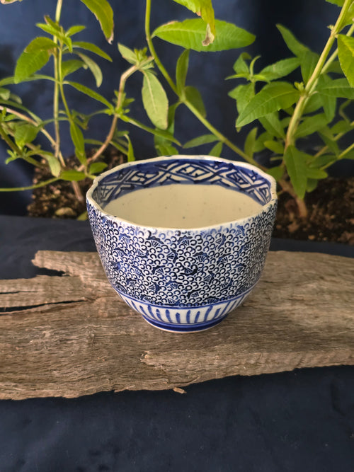 6x VINTAGE CHINESE BLUE TEACUP SET