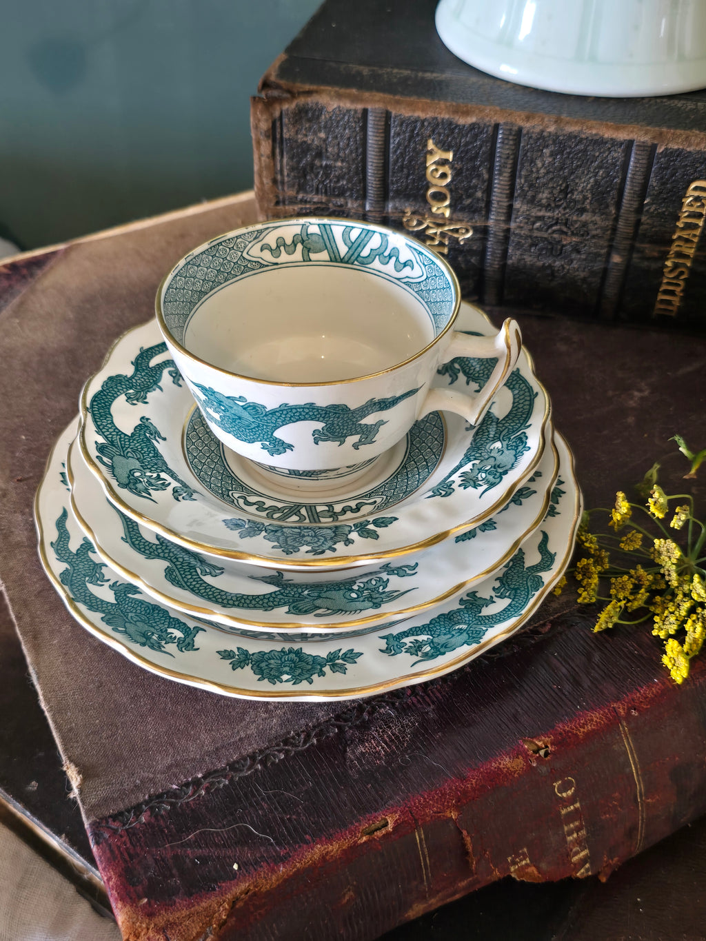 CHINESE BONE CHINA SET, DRAGON DESIGN